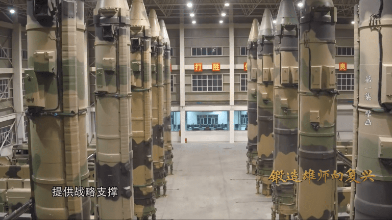 美军报告出现奇特情况：中国导弹射程忽高忽低，一年降低500公里