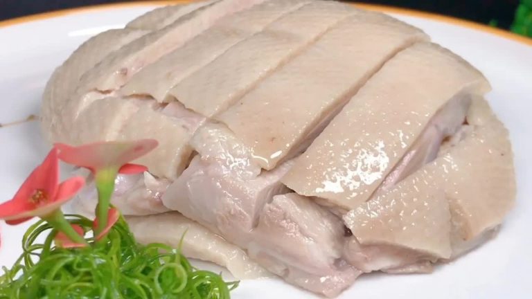 广东白切鸭，做法简单又好吃，您的年夜饭餐桌上又多一道拿手菜